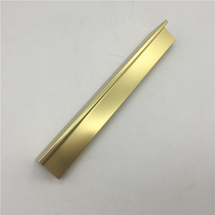 Perfil de aluminio para cocina Gabinete dorado largo de 64 mm El