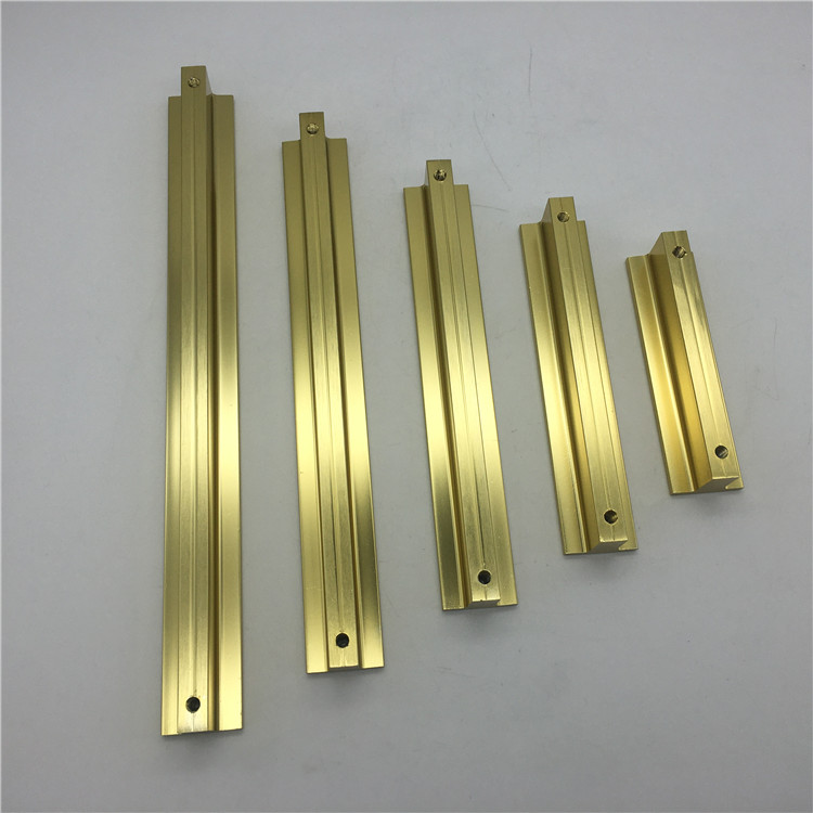 Perfil de aluminio para cocina Gabinete dorado largo de 64 mm El