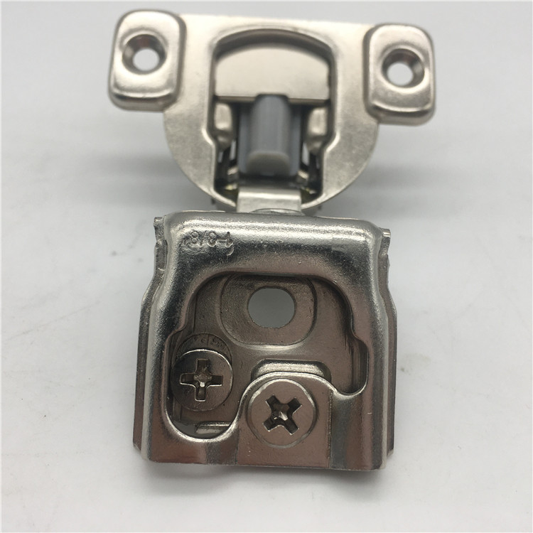 Bisagra para puerta de muebles con marco frontal ajustable superpuesto